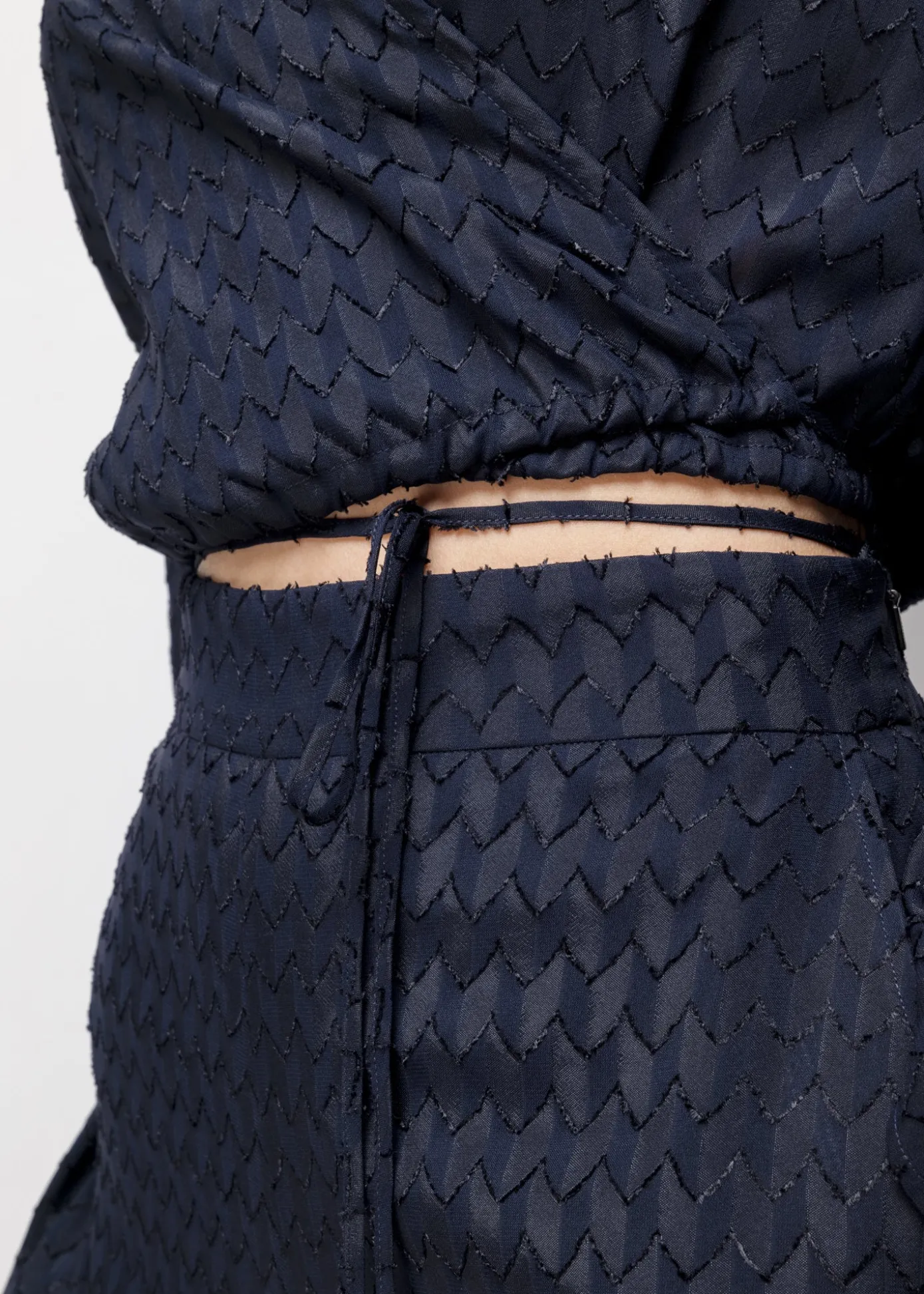 ausbrenner_wikkeltop_3.webp Cheap Ausbrenner Wikkeltop Vrouw Blouses