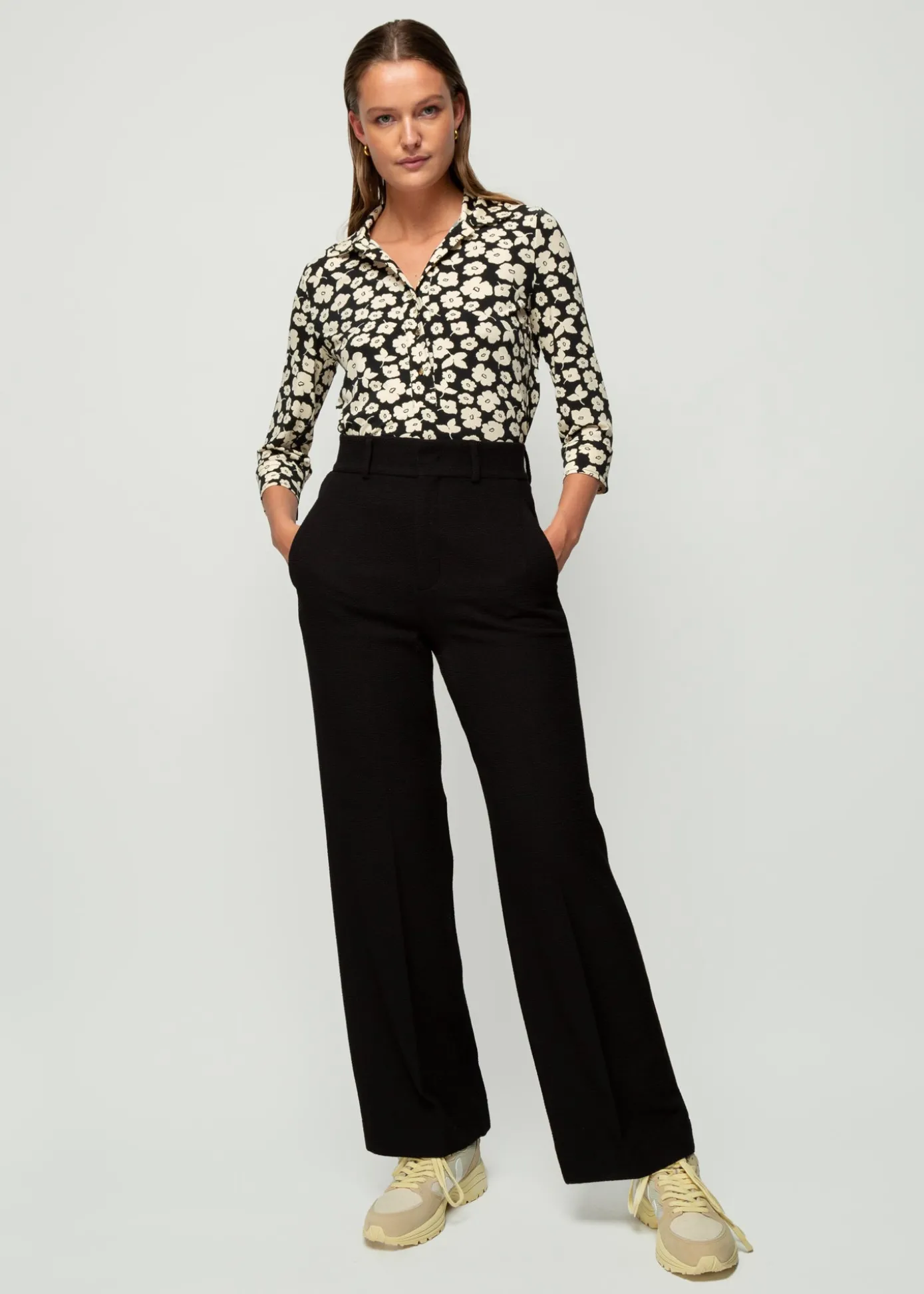 crinkle_structuur_pantalon_4-2.webp Sale Crinkle Structuur Pantalon Vrouw Basics
