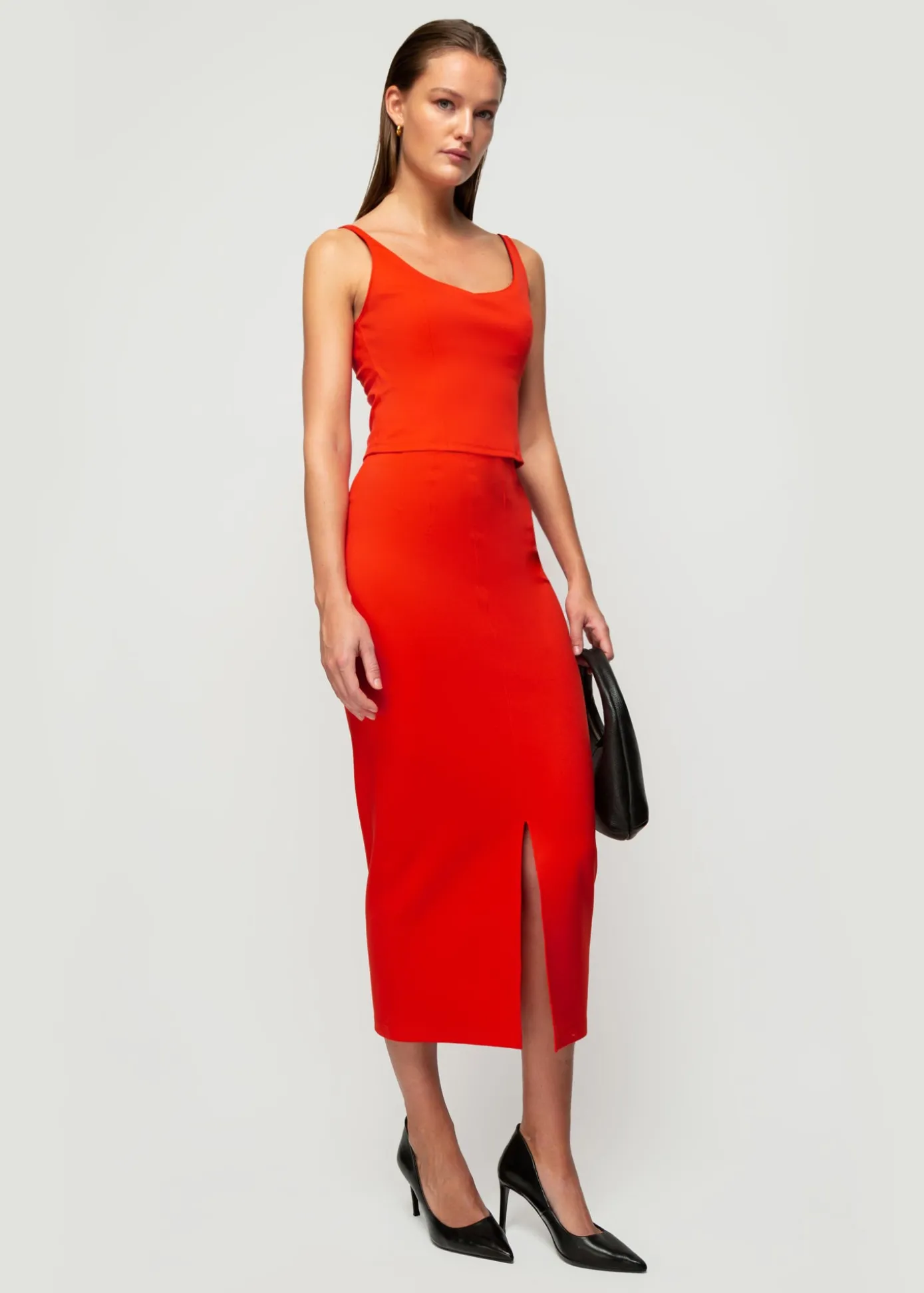 korte_top_met_ronde_hals_2.webp Hot Korte Top Met Ronde Hals Vrouw Two-Pieces