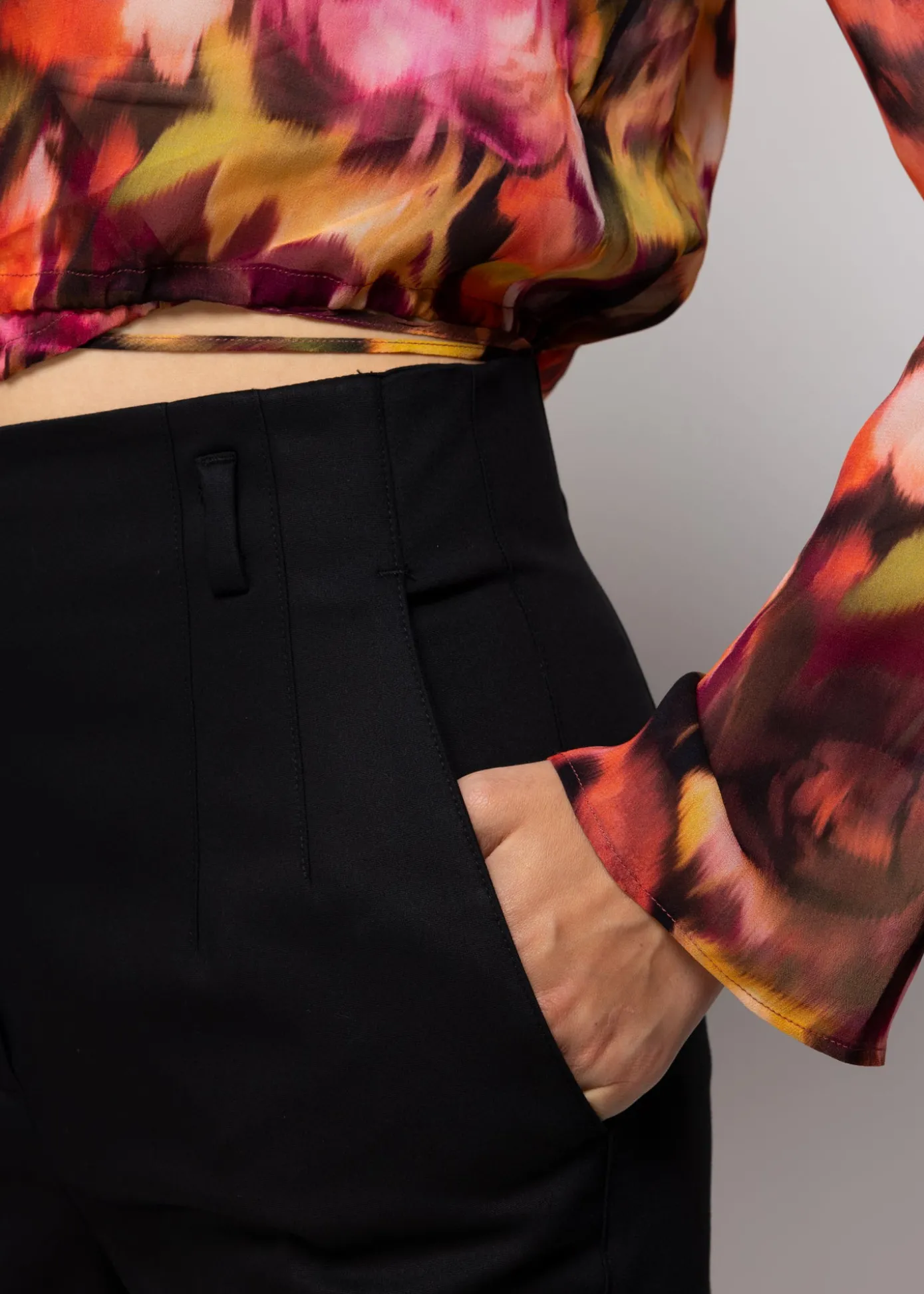 sailore_tapered_chino_3-1.webp Online Sailore Tapered Chino Vrouw Basics