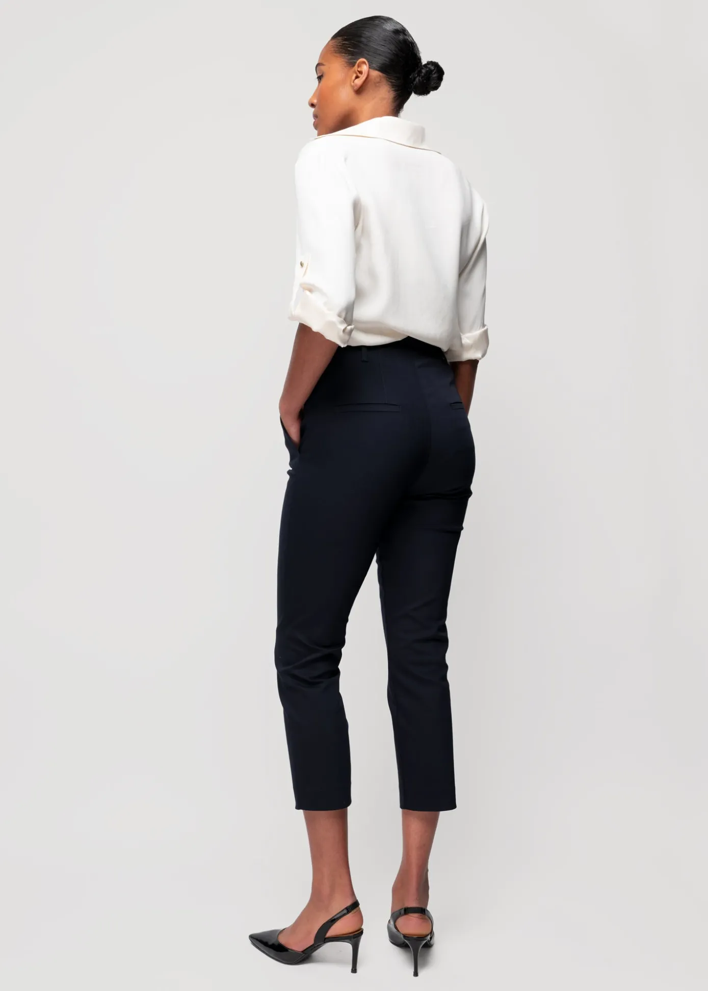 sailore_tapered_chino_4.webp Clearance Sailore Tapered Chino Vrouw Basics
