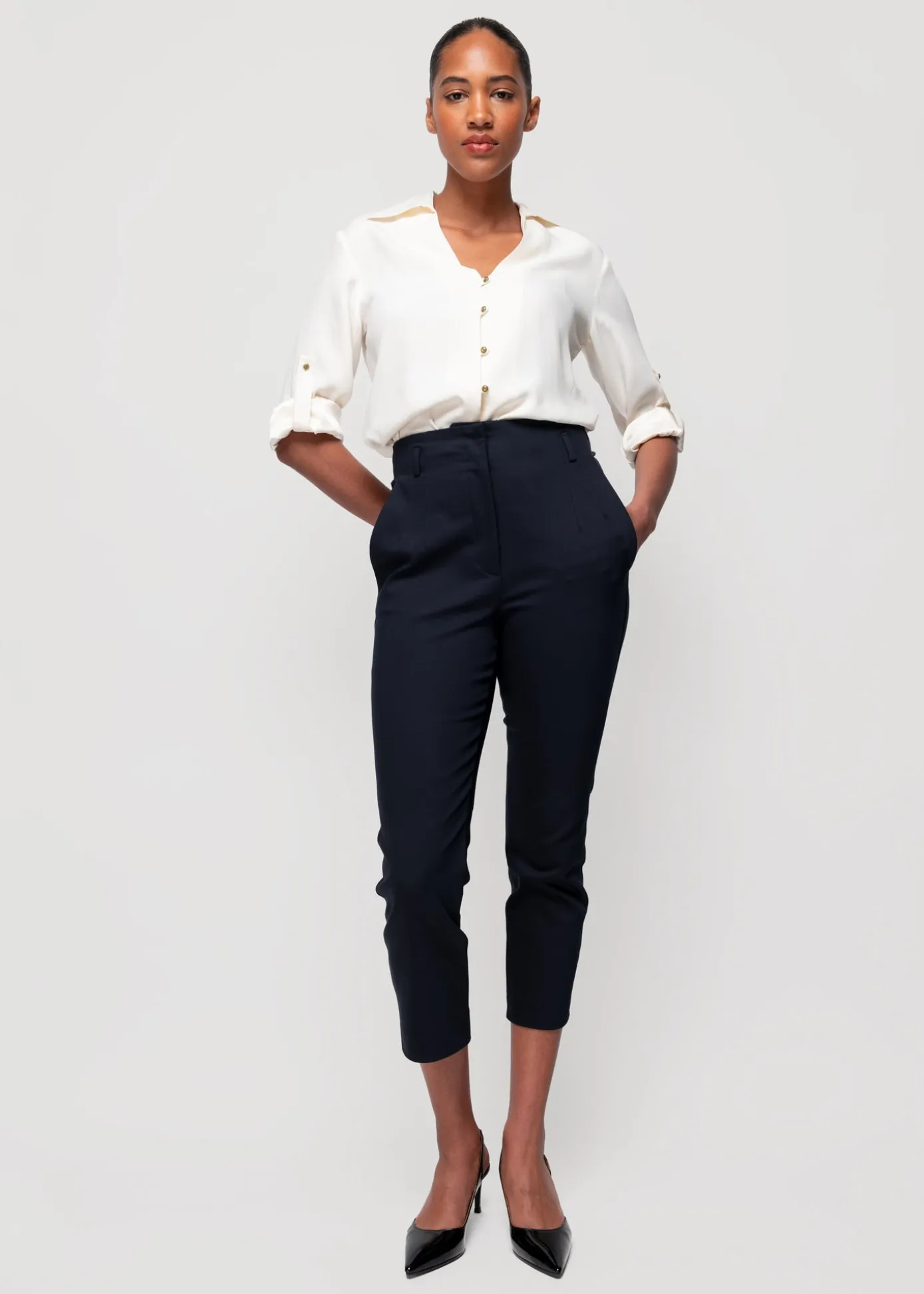 sailore_tapered_chino_5.webp Clearance Sailore Tapered Chino Vrouw Basics