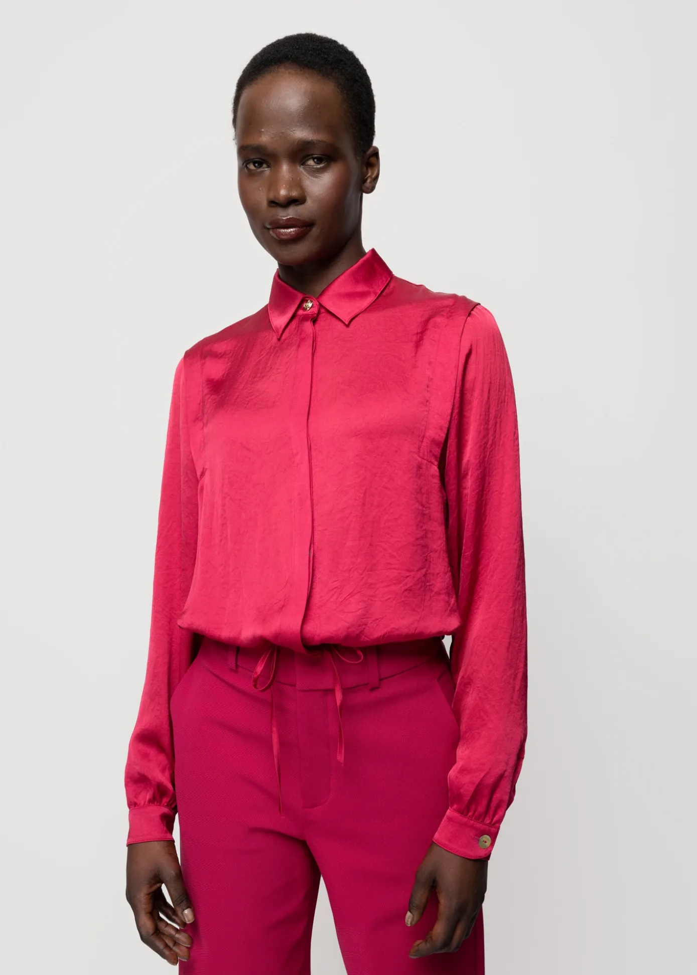 satijnen_blouse_5-1.webp Cheap Satijnen Blouse Vrouw Blouses