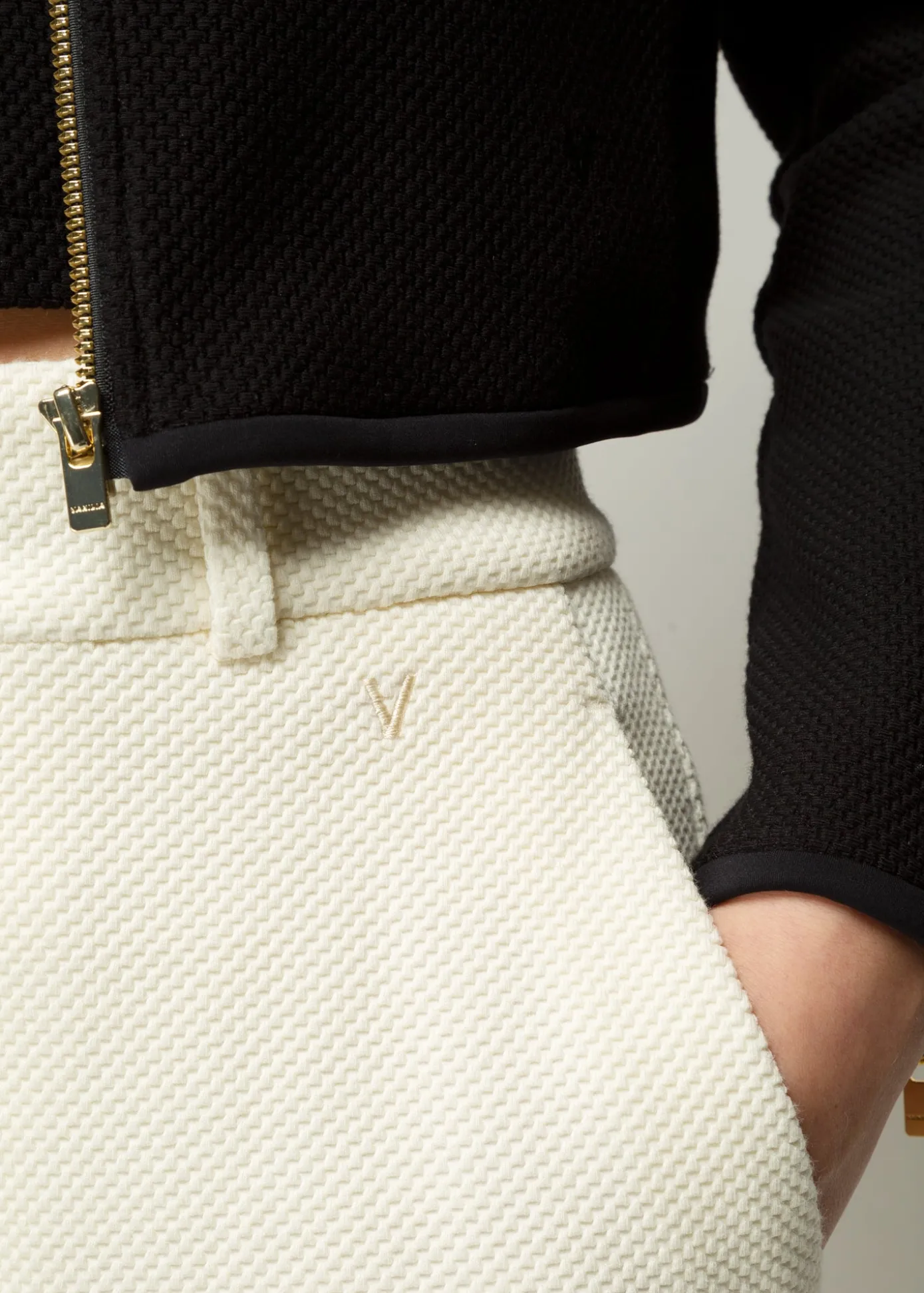 struc_pantalon_4-1.webp Outlet Struc Pantalon Vrouw Basics