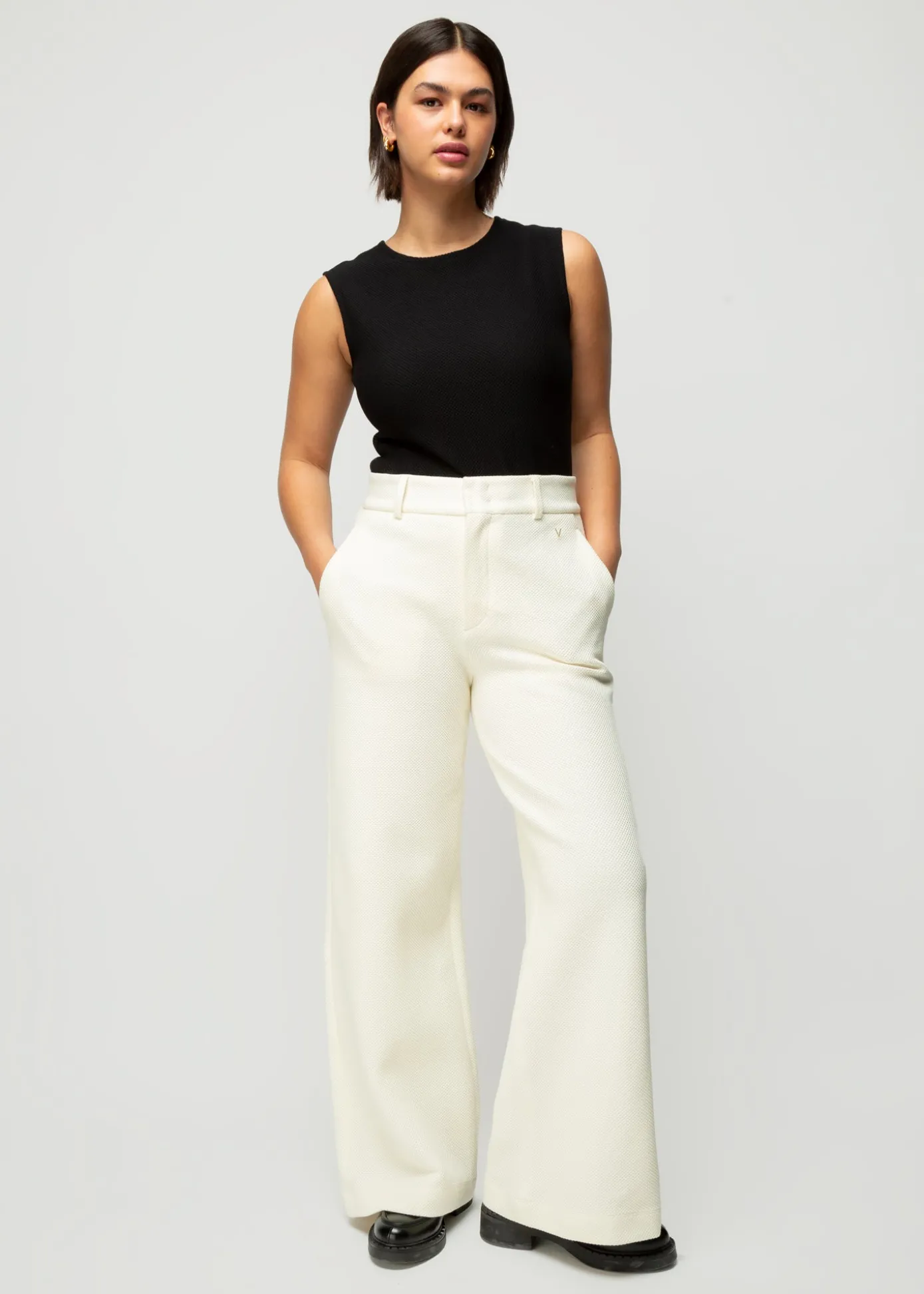 struc_pantalon_8.webp Outlet Struc Pantalon Vrouw Basics