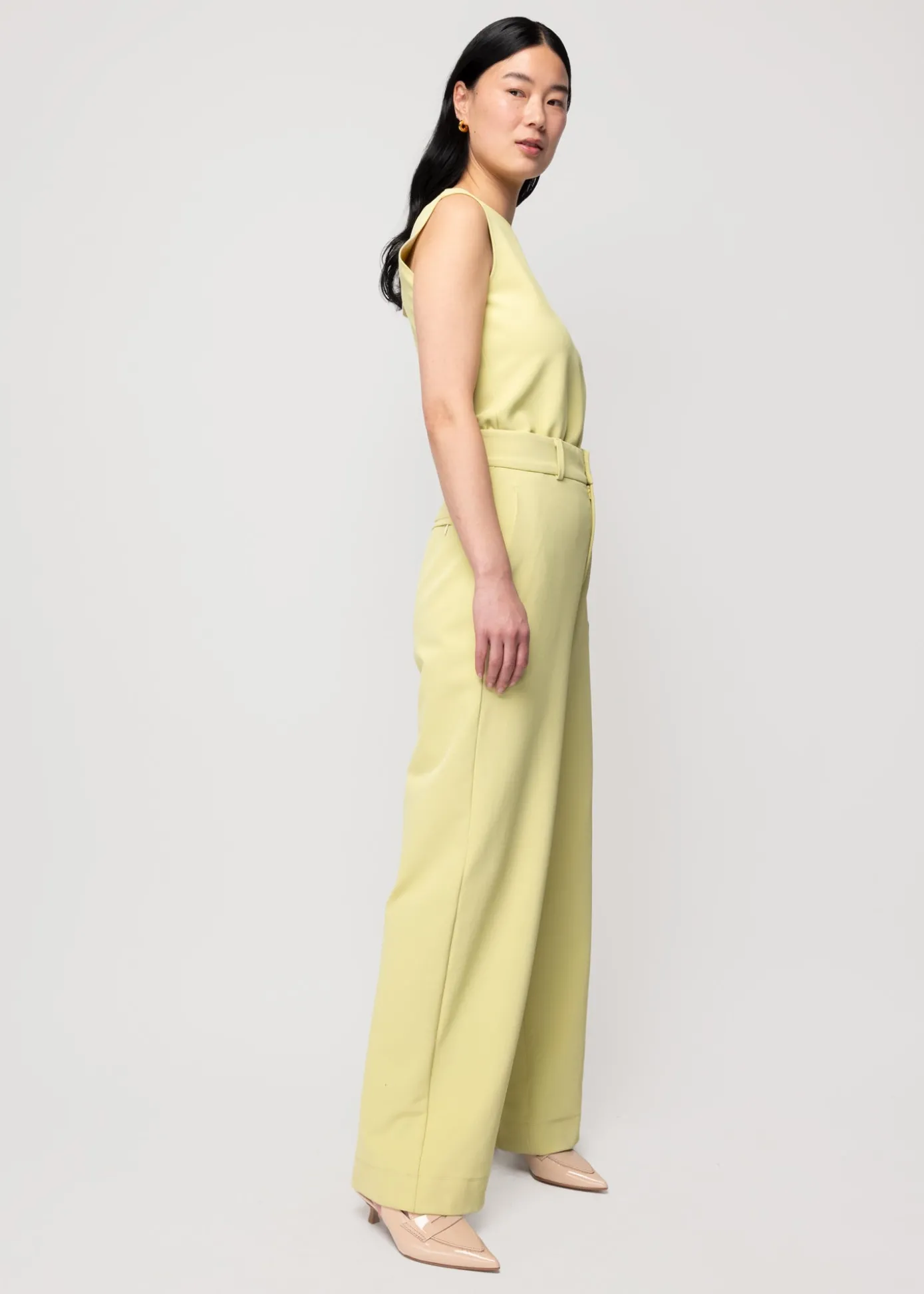 twill_mouwloze_top_2.webp Cheap Twill Mouwloze Top Vrouw Tops