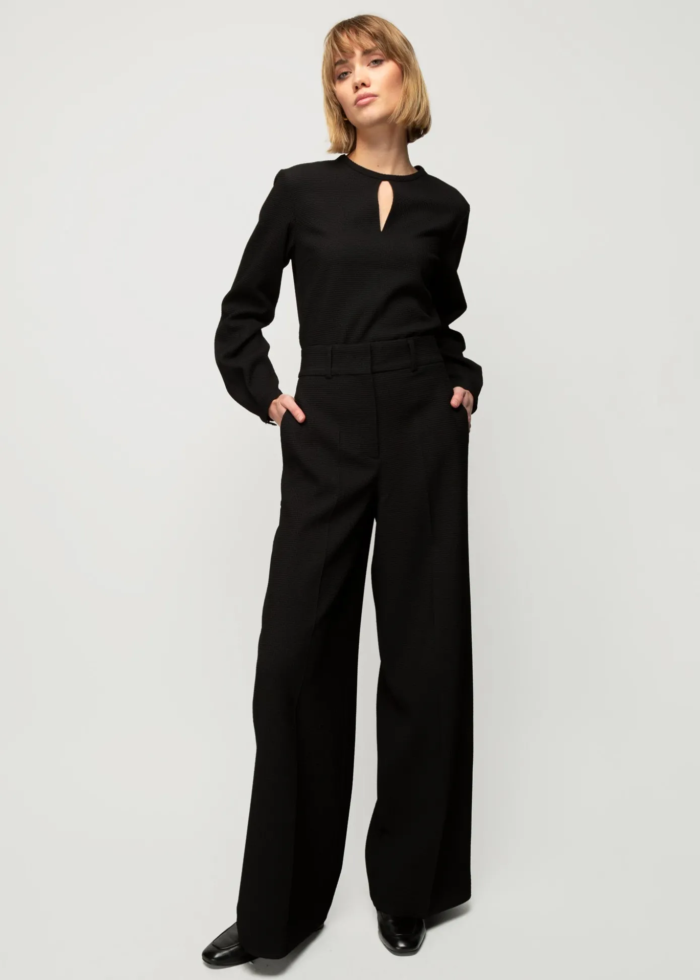 wafel_structuur_pantalon_5-1.webp Hot Wafel Structuur Pantalon Vrouw Basics